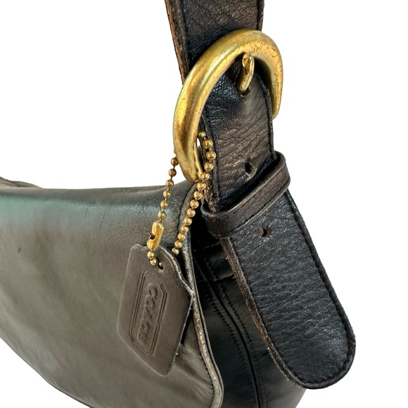 Vintage Coach - Picture 10 of 13